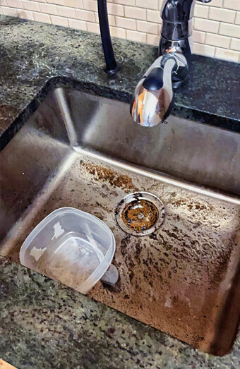 https://plumberkarrinyup.com.au/uploads/2025/06/blocked-drains-459957.jpg