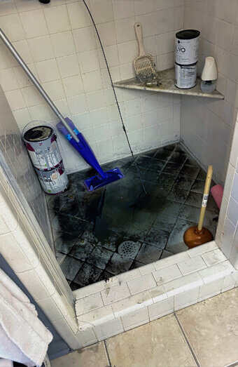 https://plumberkarrinyup.com.au/uploads/2025/06/blocked-drains-781929.jpg