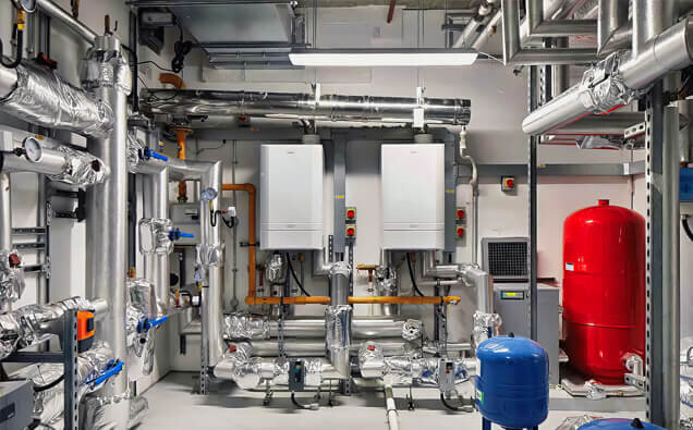https://plumberkarrinyup.com.au/uploads/2025/06/commercial-plumbing-920069.jpg