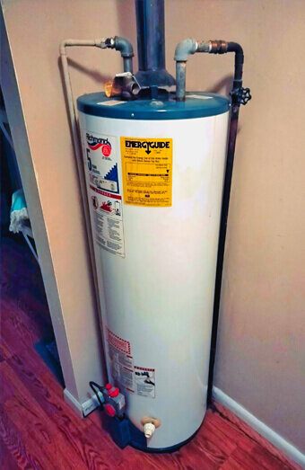 https://plumberkarrinyup.com.au/uploads/2025/06/hot-water-375140.jpg